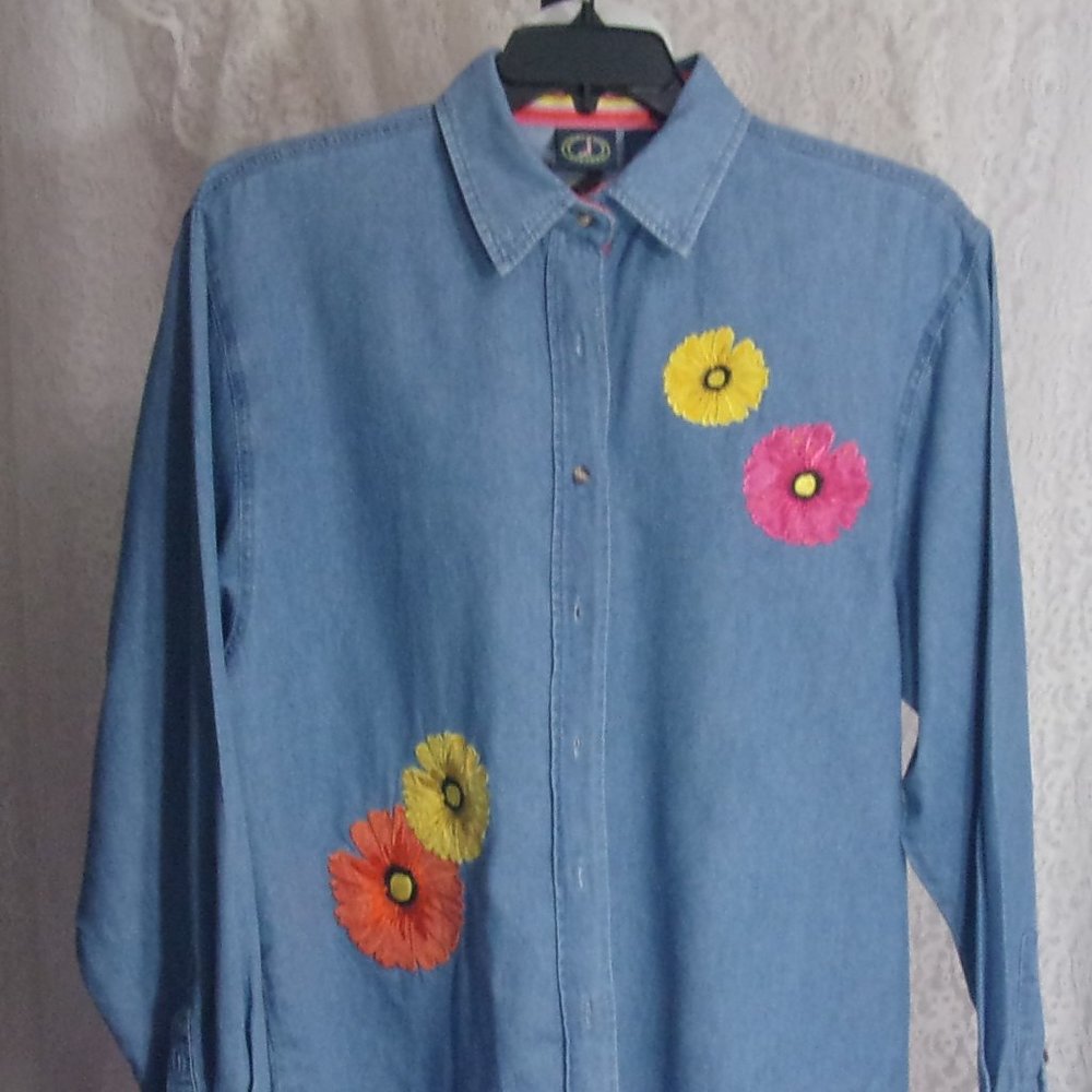 Blue Denim Shirt with Daisies Size L